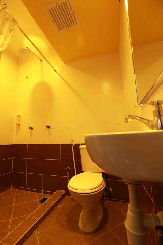 Washroom, Langit-Langi Hotel