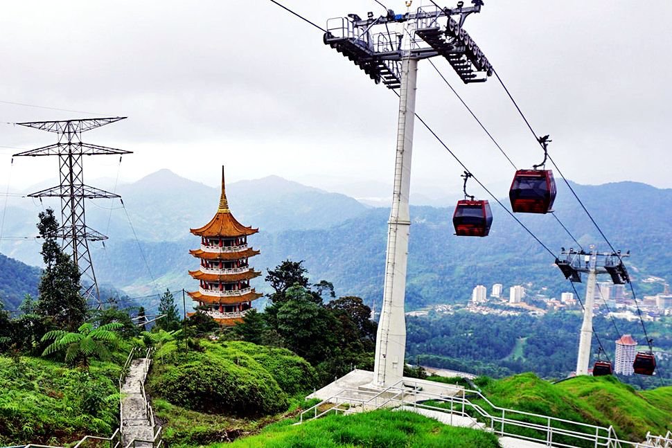 Enjoy the mesmerizing view thousand meters above sea level