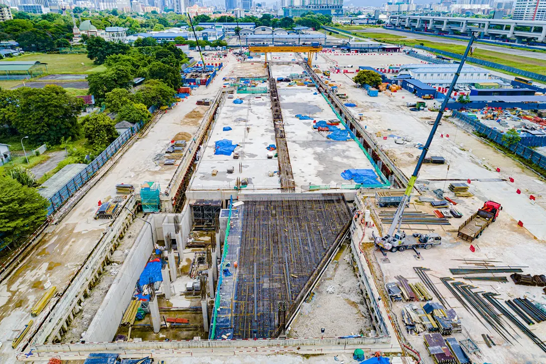 Aerial view of the Bandar Malaysia Utara MRT Station showing the installation of rebar works for future roof slab in progress.