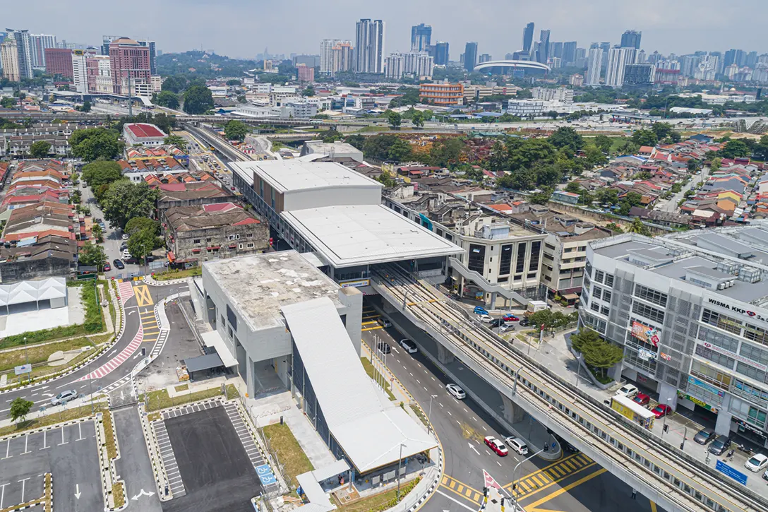Aerial view of Kentonmen MRT Station showing the defect rectification works in progress.