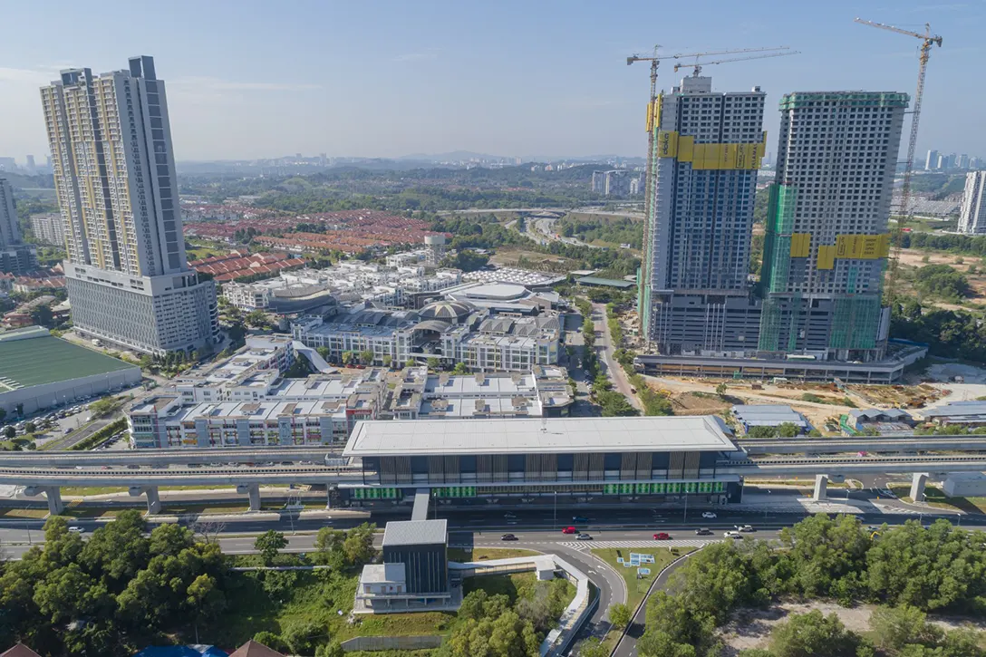 Road furniture and landscape works are completed at the Putra Permai MRT Station