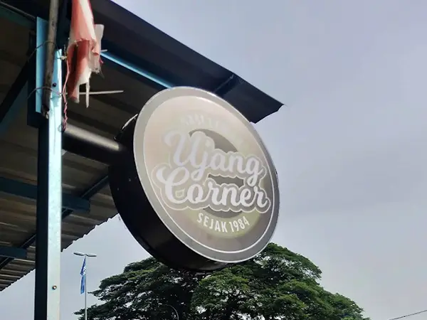 Nasi Lemak Ujang Corner (Greenwood, Batu Caves)