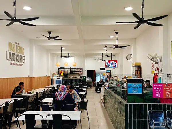 Nasi Lemak Ujang Corner (Greenwood, Batu Caves)
