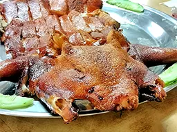 Suckling pig, Restoran BBQ Kong Meng