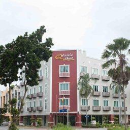 Qlassic Hotel, value stay just 15-min drive to KLIA & klia2