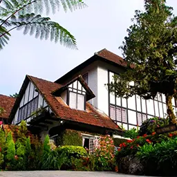 Smokehouse Hotel & Restaurant, English cottage-style accommodation serves up the best of traditional country house hospitality in Cameron Highlands