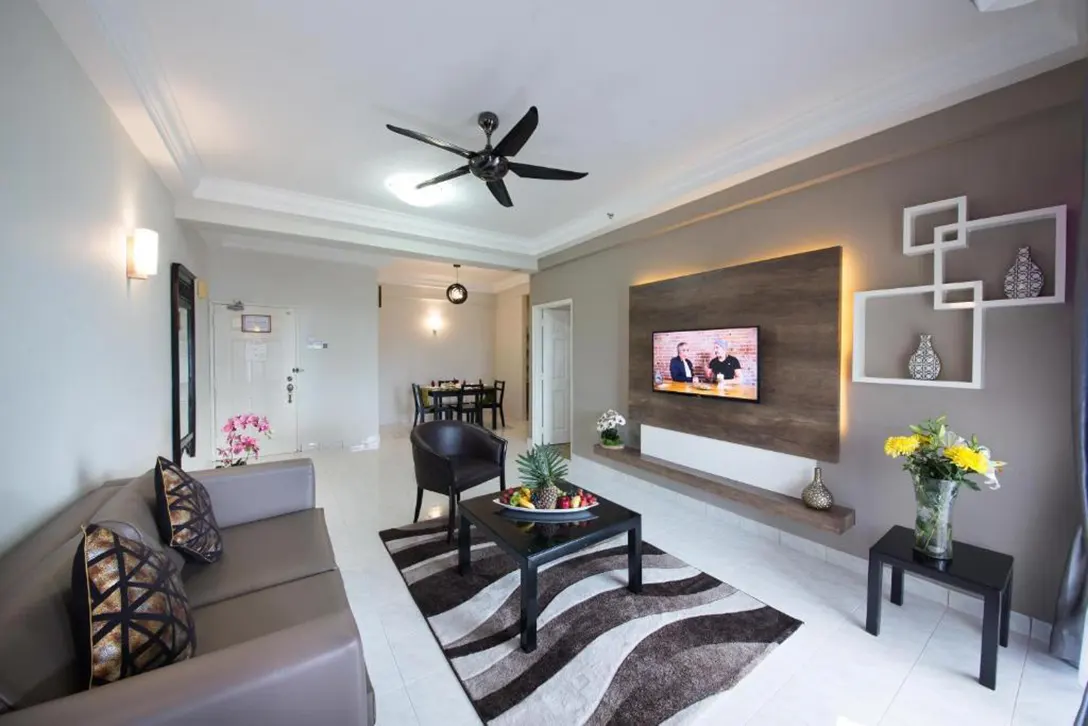 Comfortable and spacious living room