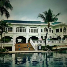Avillion Admiral Cove Hotel: A waterfront resort with stunning views