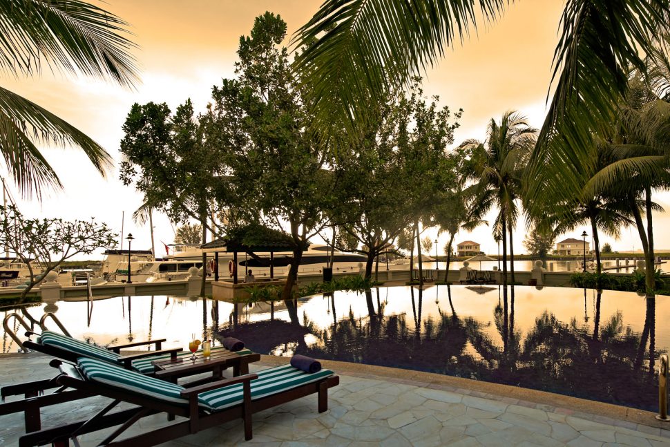 Avillion Admiral Cove Hotel