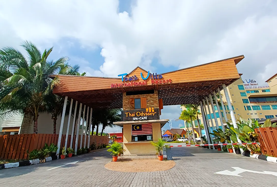 Entrance to Tasik Villa International Resort