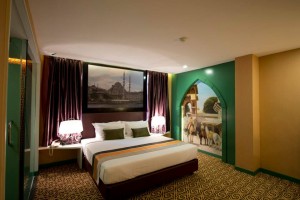 Arabian Nite Theme Room