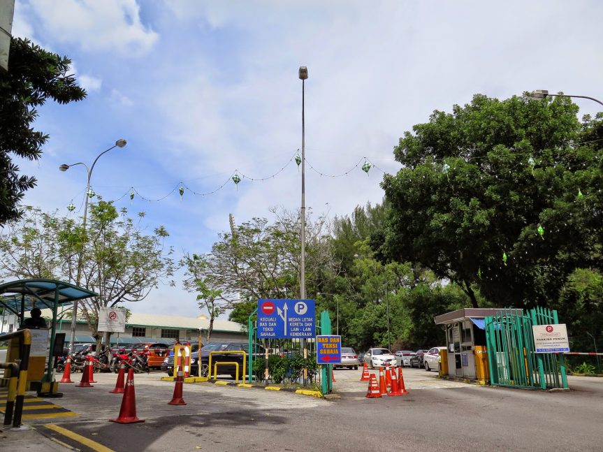 Entrance of Duta Bus Terminal