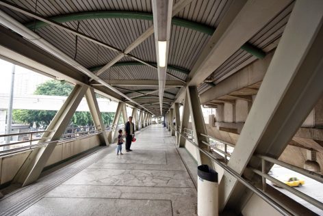 Connecting bridge to Pekeliling Bus Terminal