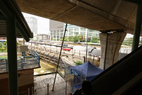 Connecting bridge to Pekeliling Bus Terminal