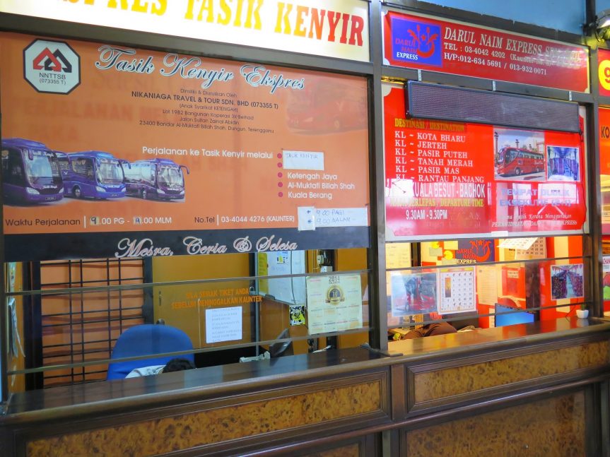 Ticket counters, Putra Bus Terminal