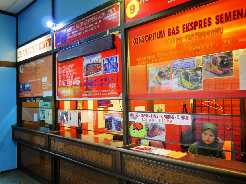 Ticket counters, Putra Bus Terminal