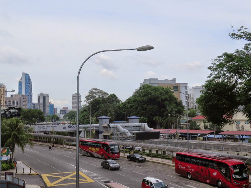 Putra Komuter station