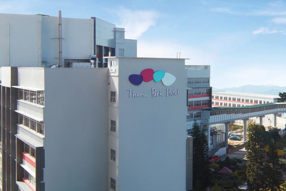 Theme Park Hotel