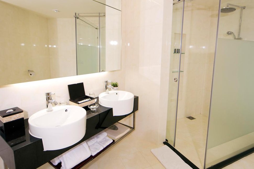 En suite bathroom