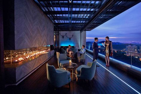 Lounge deck