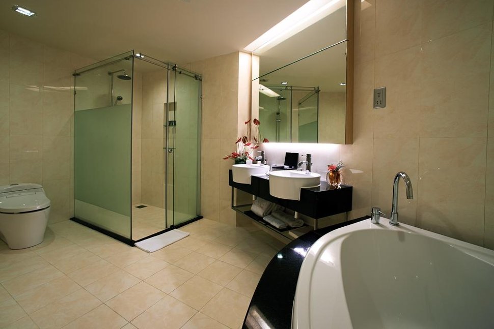 En suite bathroom