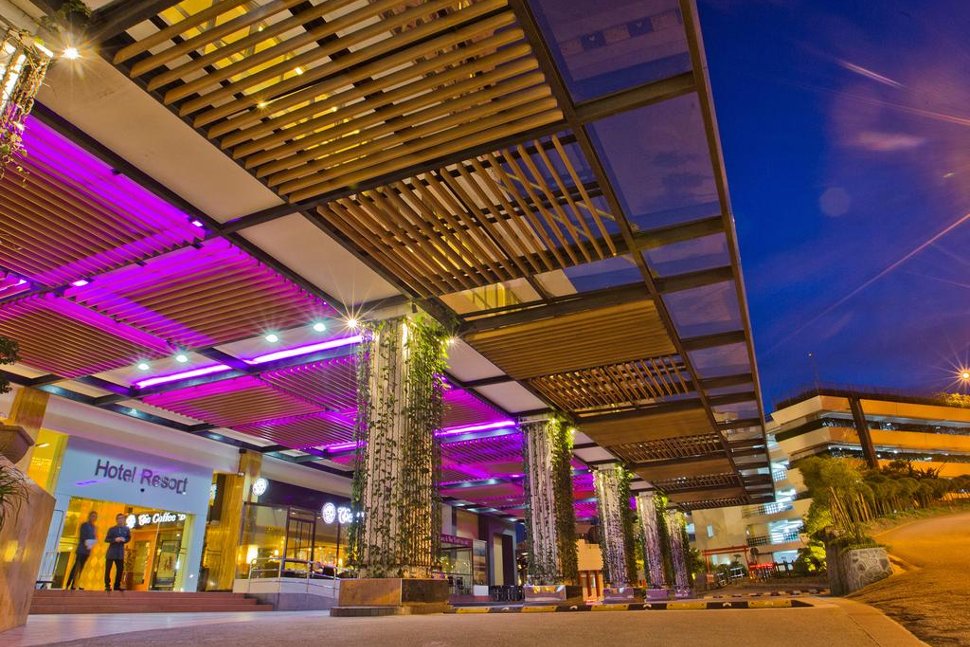 Entrance to the Resort Hotel
