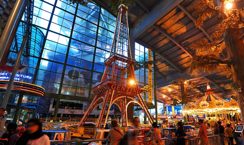 France theme areas, First World Indoor Theme Park