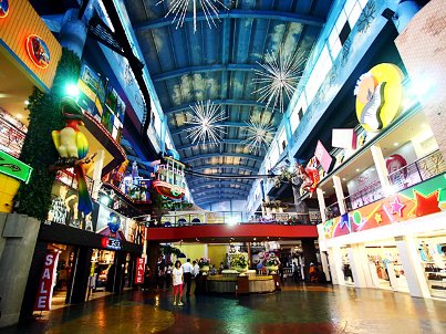 227,000 sq feet shoping excitement