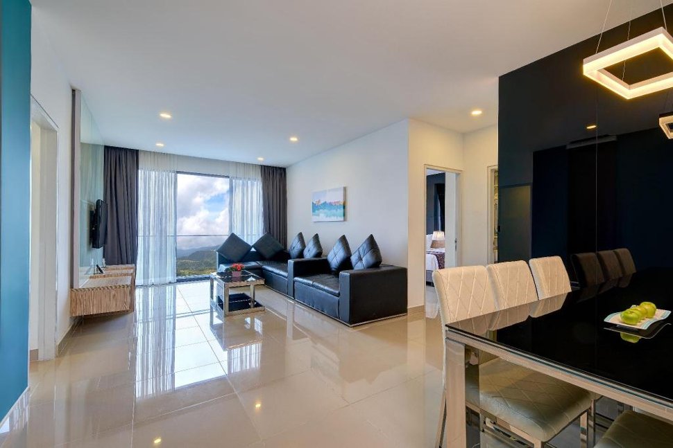 Living hall in the Three Bedroom Suite