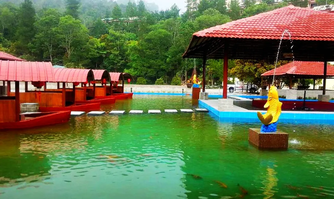 View of the spring water pool