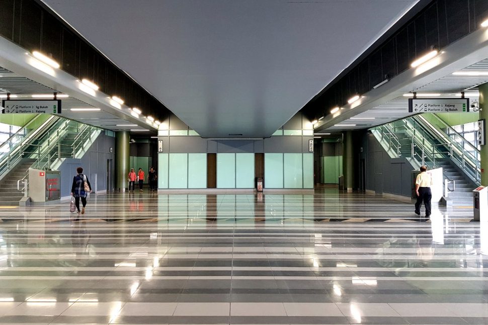 Concourse level of Stadium Kajang station