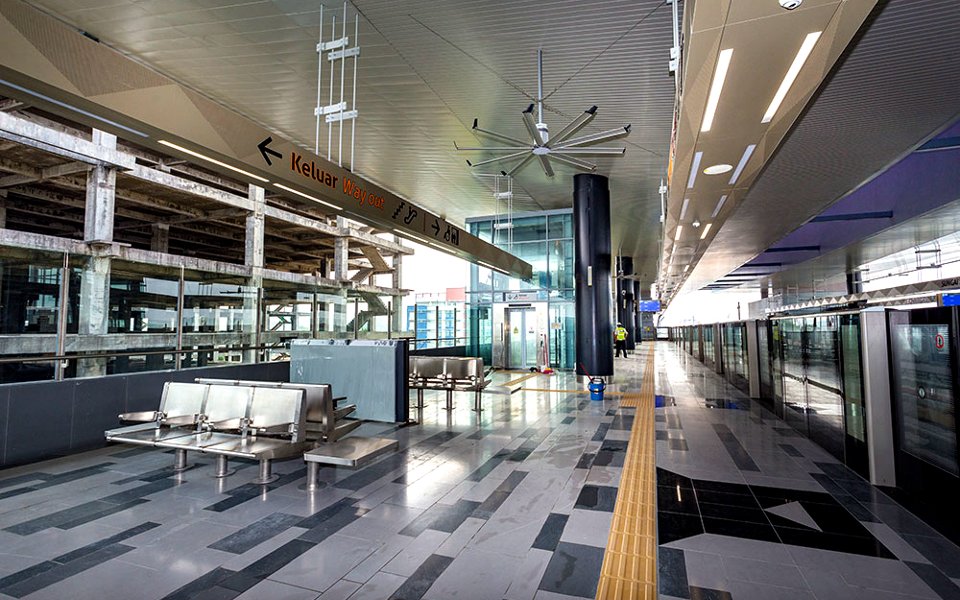 Boarding platform at Sungai Jernih station