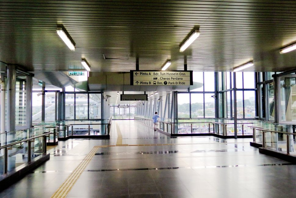 Pedestrian walkway to entrance A and entrance B