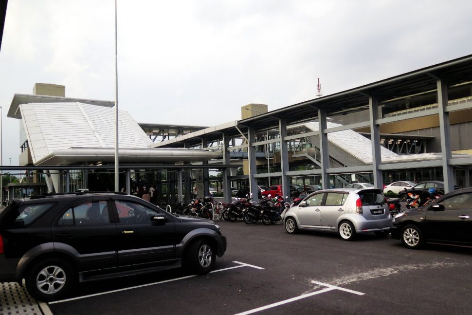 Entrance B of Bandar Tun Hussein Onn station