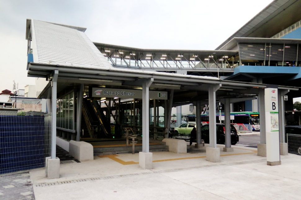 Entrance B of Batu 11 Cheras station