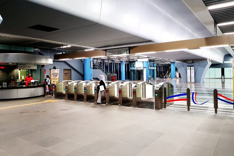 Fare gates and customer service office