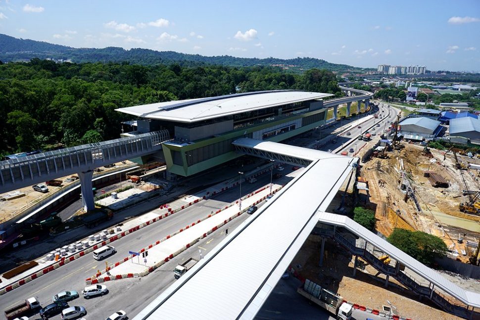 View of the Kampung Selamat MRT Station with its pedestrian link bridge giving access to the nearest development. Sep 2016