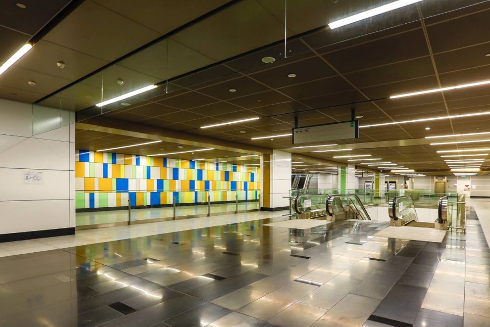 Concourse level of Maluri MRT station