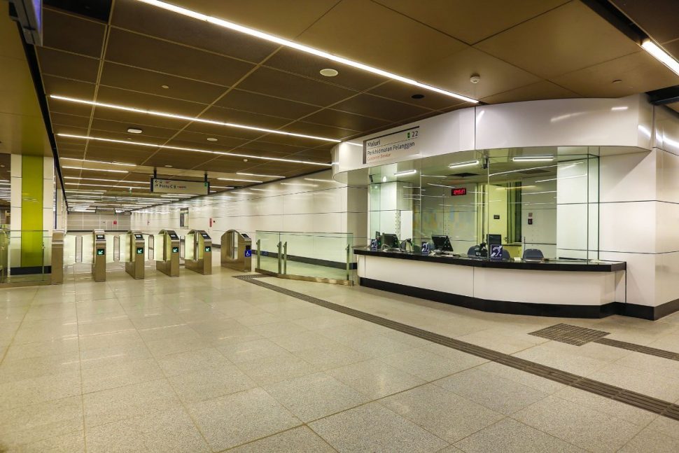 Access gates and customer service office located on concourse level of Maluri MRT station