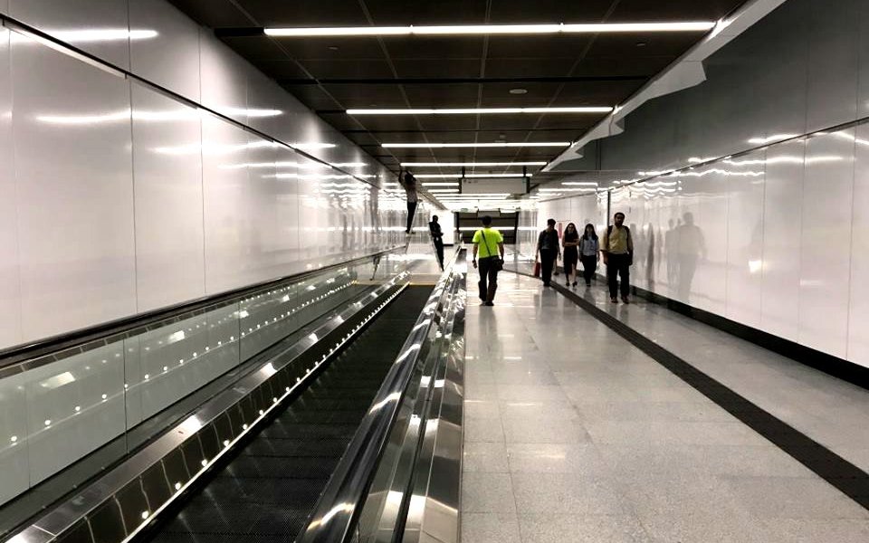 Linkway to connect the MRT and LRT station