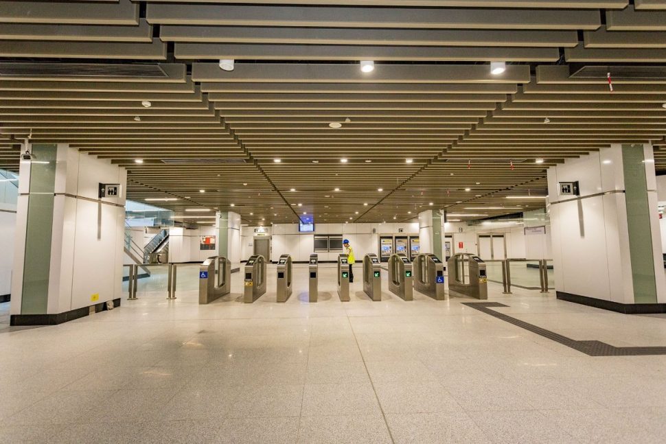 Faregates for Muzium Negara station