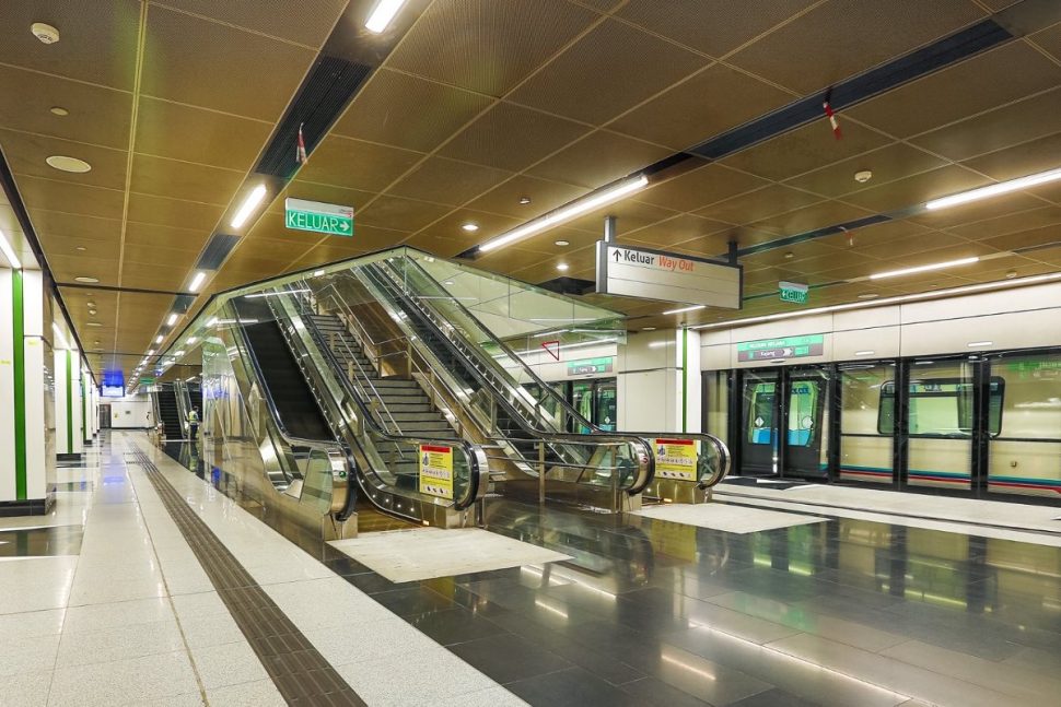 Boarding platforms of Muzium Negara station