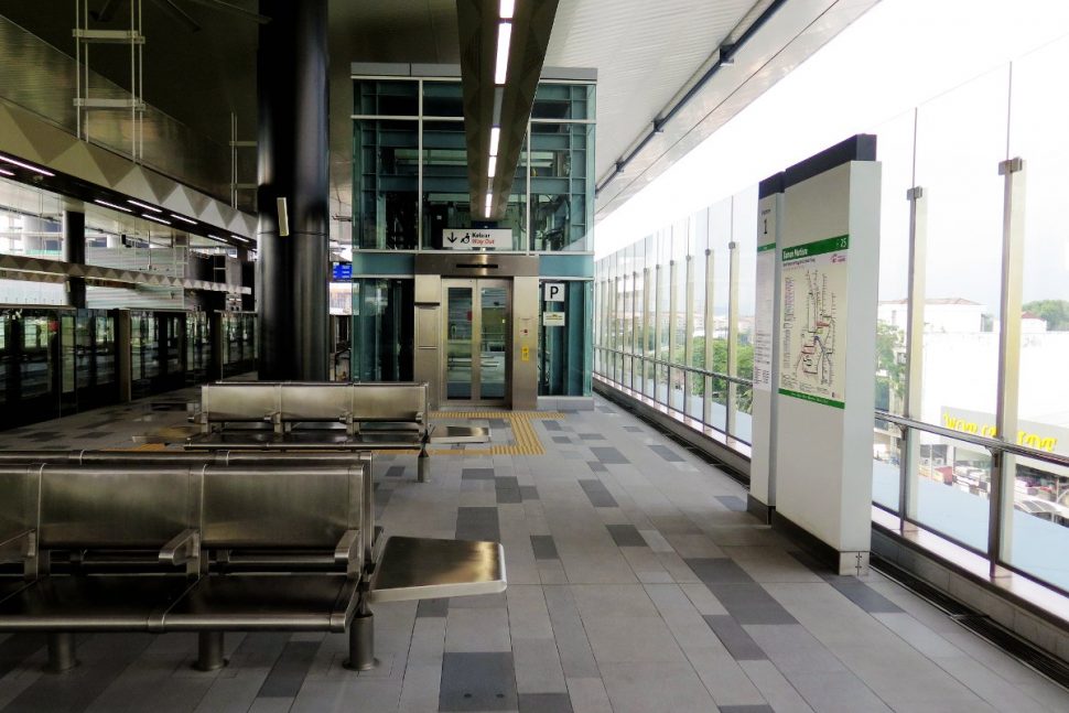 Waiting area at Taman Mutiara station