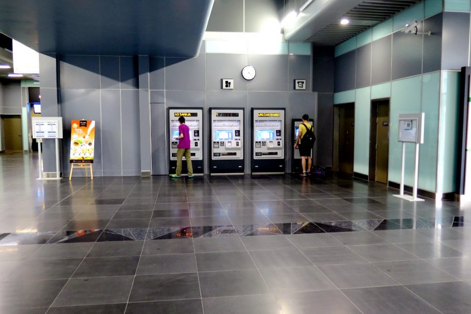 Ticket vending machines at concourse level