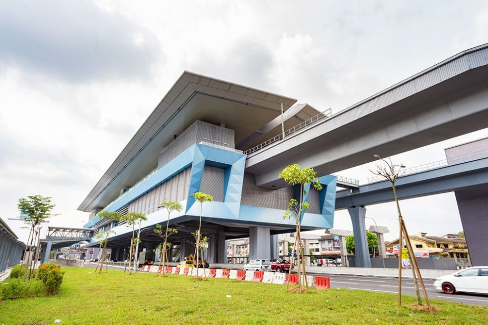 Taman Mutiara MRT Station