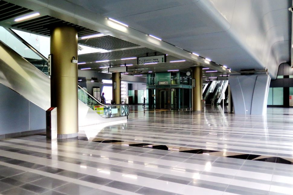 Concourse level of Taman Suntex station