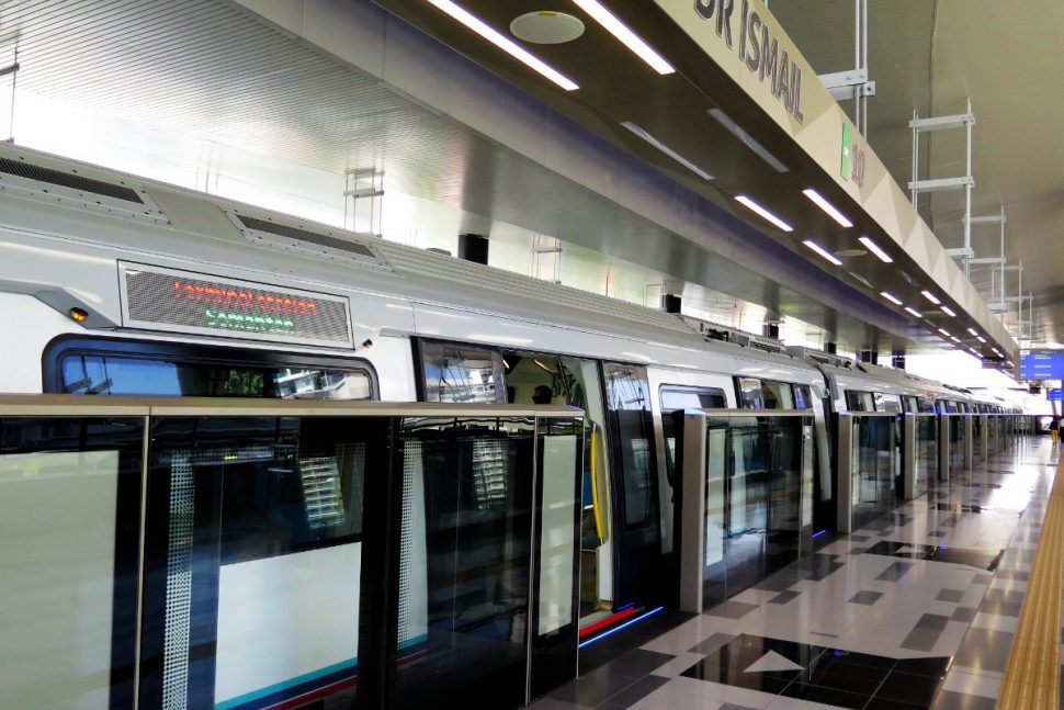 Boarding platform at Taman Tun Dr Ismail station