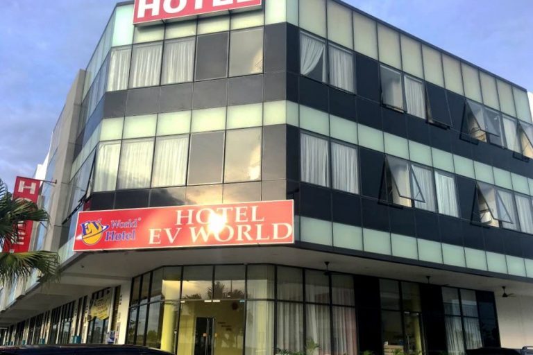 EV World Hotel Kota Warisan, a great choice for when