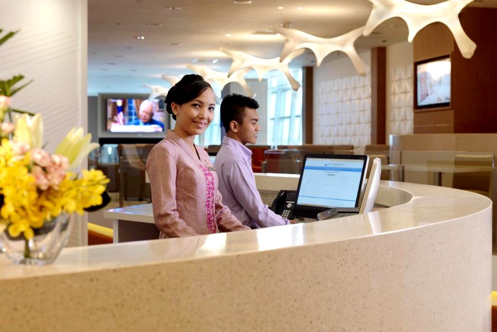 24-hour front desk to welcome your visit