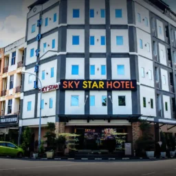 Sky Star Hotel: 50 tastefully furnished rooms near KLIA & klia2 Terminals